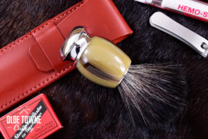 Boker 04BO129 Classic Horn Badger Hair Shaving Brush