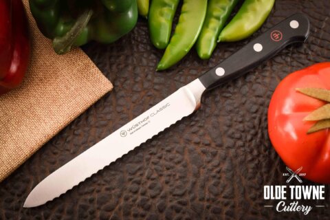 Wusthof Classic 5" Serrated Utility Knife Wusthof Classic 5" Serrated Utility Knife