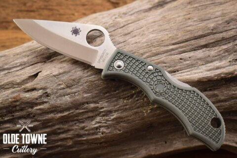 Spyderco LFGP3 Ladybug 3 Green Lockback* Spyderco LFGP3 Ladybug 3 Green Lockback*
