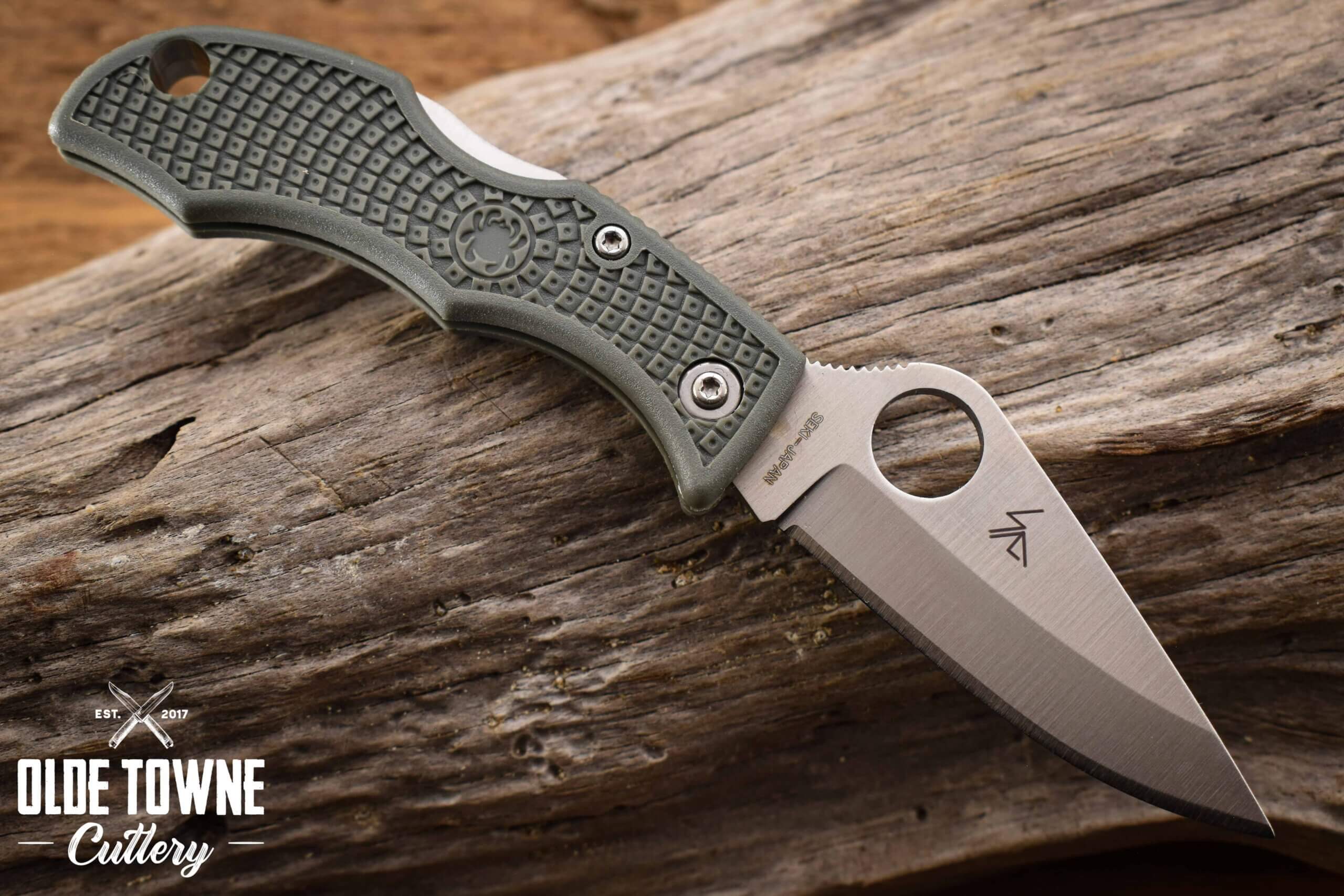 Spyderco LFGP3 Ladybug 3 Green Lockback* Spyderco LFGP3 Ladybug 3 Green Lockback*