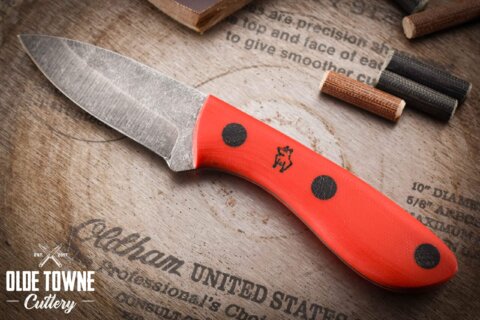Yard Dog Hitch-Hiker Red Yard Dog Hitch-Hiker Red