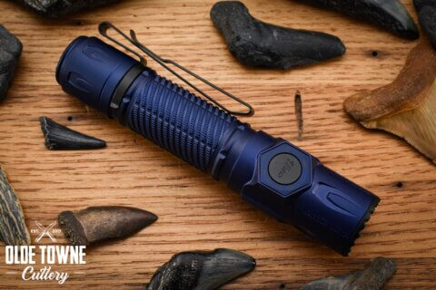 Olight Warrior Ultra Flashlight Navy Olight Warrior Ultra Flashlight Navy
