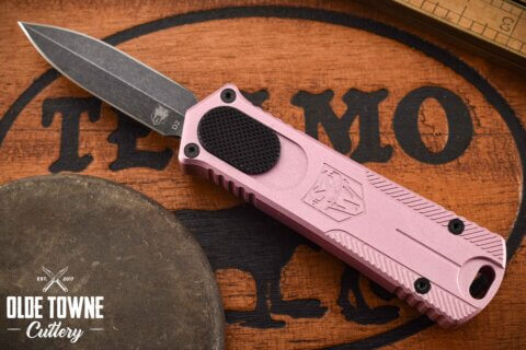 CobraTec California Pink 952 Gen II Dagger OTF CobraTec California Pink 952 Gen II Dagger OTF