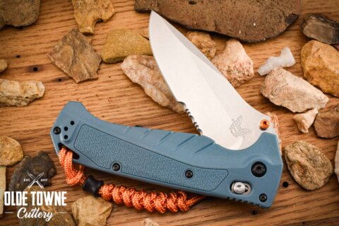 Benchmade 18060S Adira Folder Blue Grivory Benchmade 18060S Adira Folder Blue Grivory